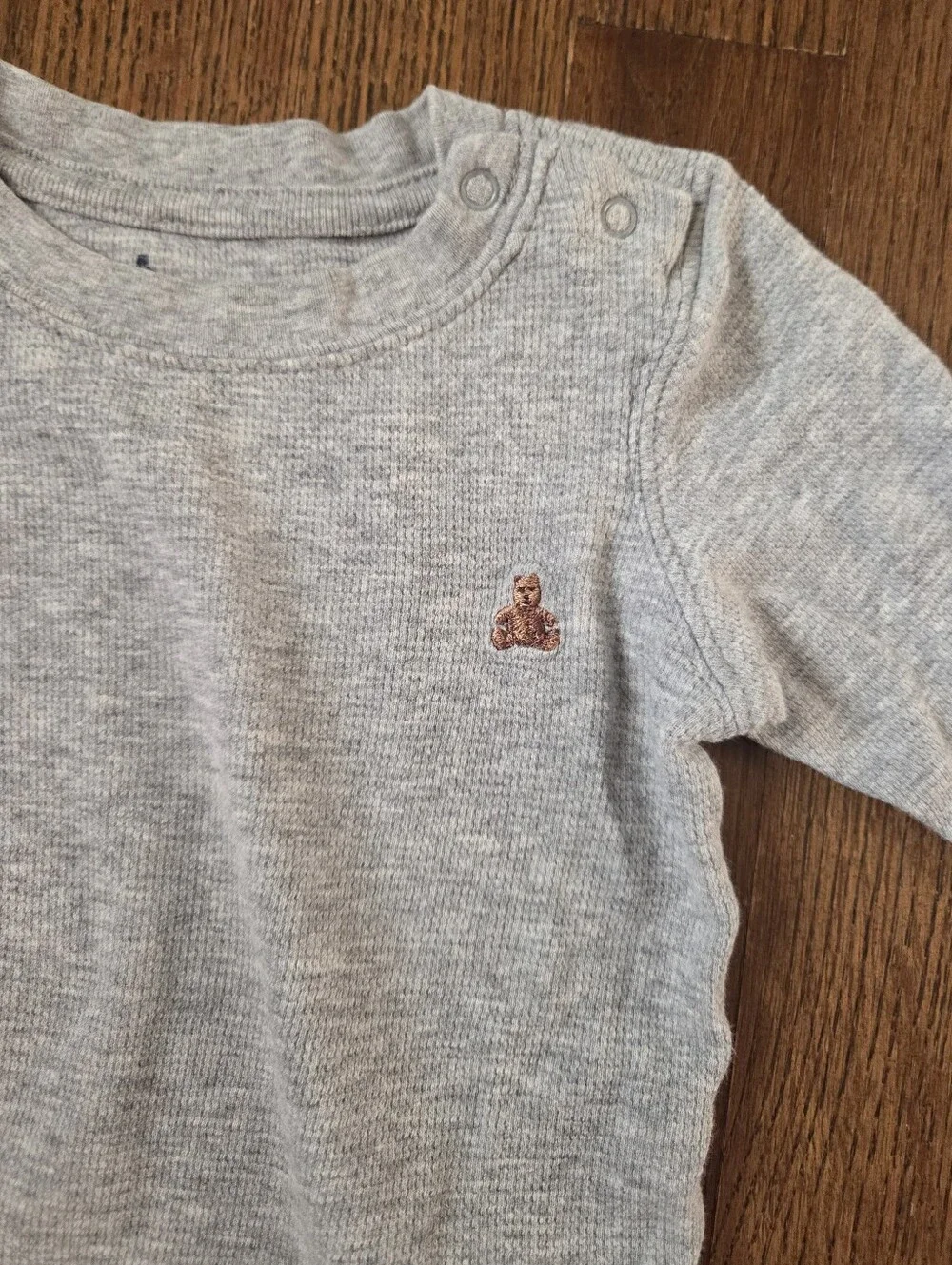 BabyGap Boys 6/9m Grey Thermal Bodysuit